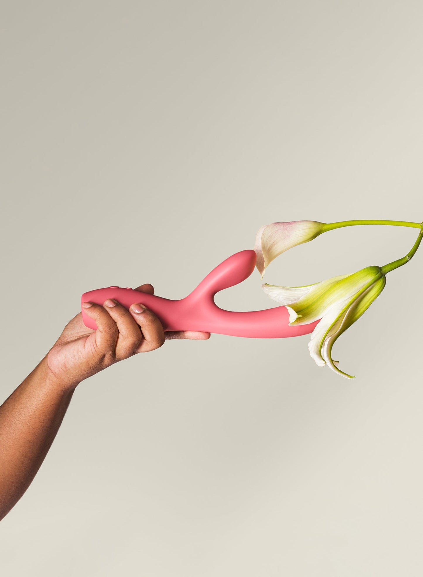 Fleur du Mal Pink Smile Makers The Artist Massager