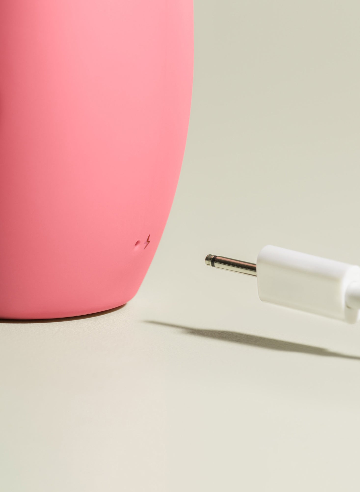 Fleur du Mal Pink Smile Makers The Artist Massager